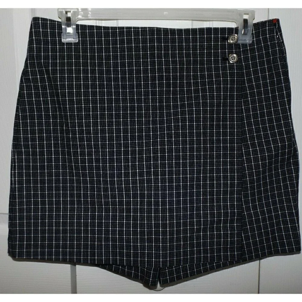 Jones NY Signature Petite 12P black window pane check skort side zip